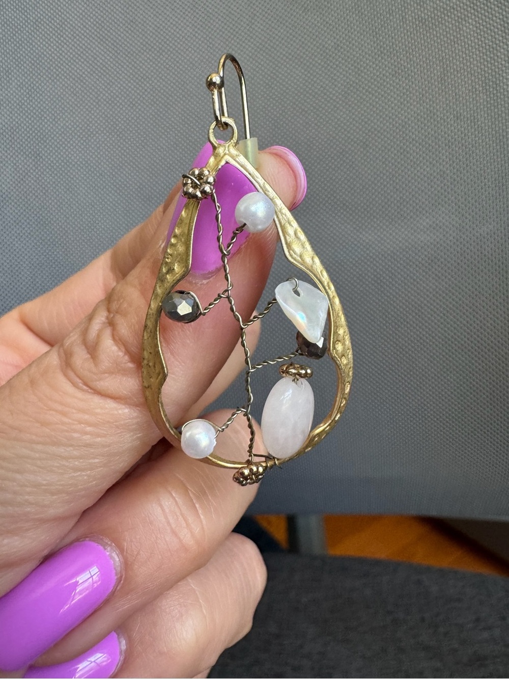 Vintage Boho Gold-Tone Teardrop Wirework Earrings with White Gem Accents - Picture 3 of 7